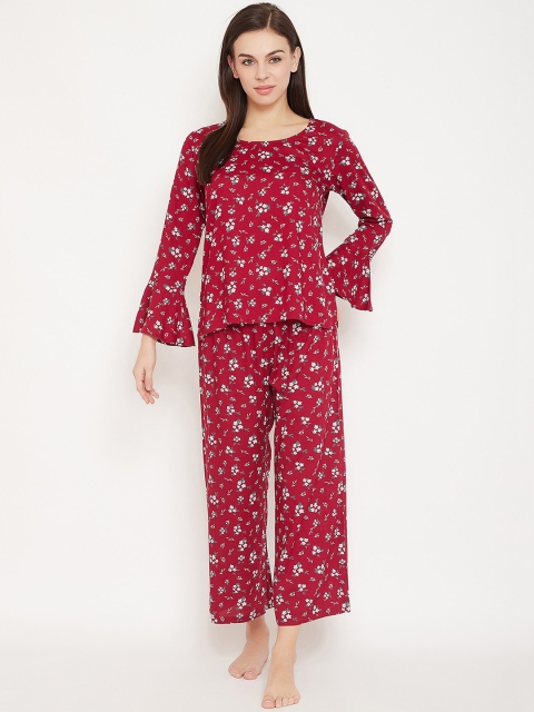 

Clovia Women Red & White Printed Night suit