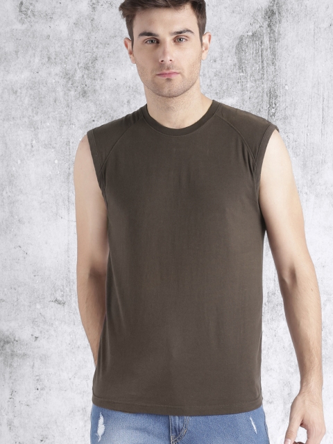 

Roadster Men Brown Solid Round Neck T-shirt