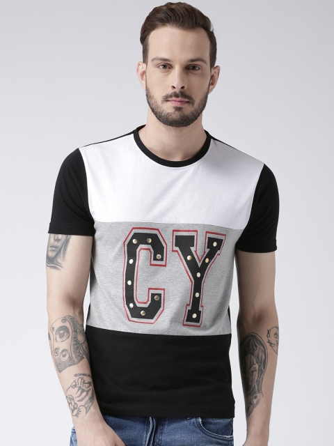 

Club York Men White & Black Colourblocked Applique Cotton T-shirt