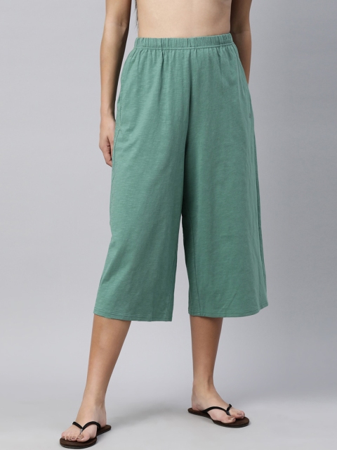 

Enamor Women Green Solid Relaxed Fit Cotton Capri Lounge Pants