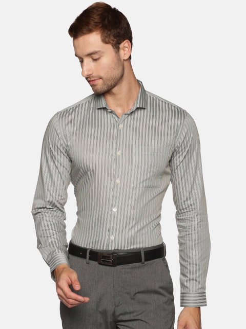 

DON VINO Men Grey Relaxed Striped Formal Shirt