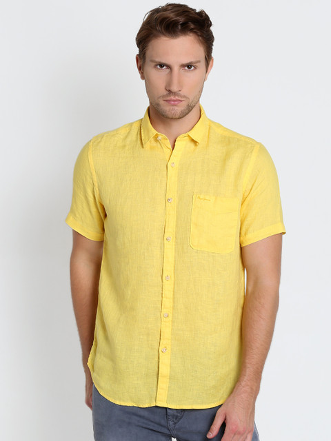 

Pepe Jeans Men Yellow Tailored Fit Solid Casual Shirt