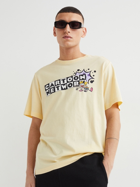 

H&M Men Yellow Printed Regular Fit Cotton T-shirt