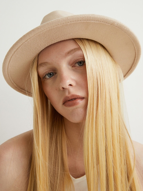 

H&M Women Beige Felt Hat
