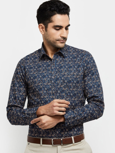 

max Men Blue Floral Printed Pure Cotton Casual Shirt