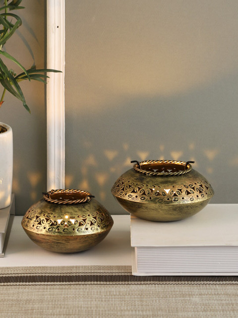 

Aapno Rajasthan Set of 2 Gold-Toned Boules Tealight Candle Holders