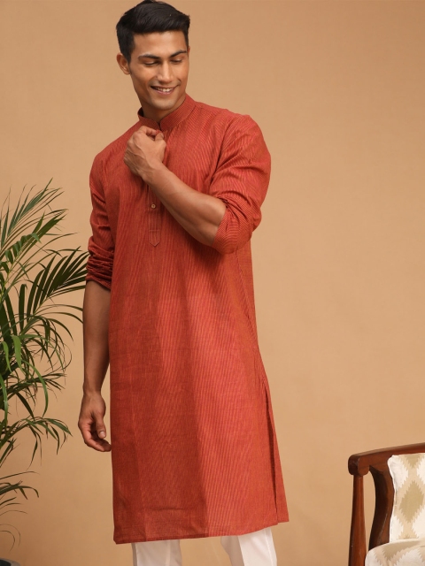 

SHVAAS by VASTRAMAY Men Rust Striped Pure Cotton Sustainable Kurta