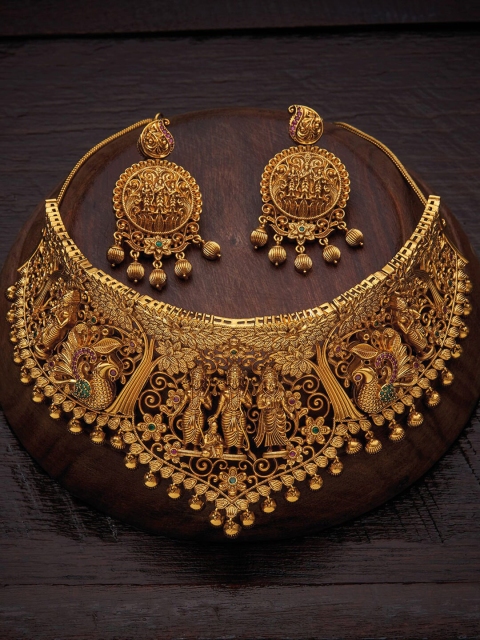 

Kushal's Fashion Jewellery Gold-Plated & Green Jewellery Set