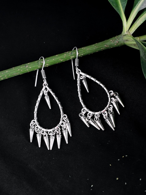 

ZeroKaata Silver-Plated Contemporary Drop Earrings