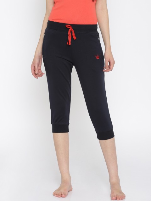 

Red Rose Women Navy Blue Solid Regular Fit Capris