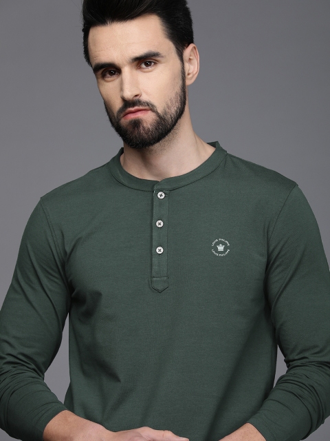 

Louis Philippe ATHPLAY Men Green Solid Henley Neck Slim Fit T-shirt
