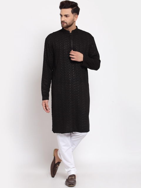 

MOHANLAL SONS Men Black & White Striped Chikankari Kurta with Pyjamas