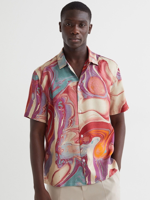 

H&M Men Purple Short-Sleeved Patterned Shirt