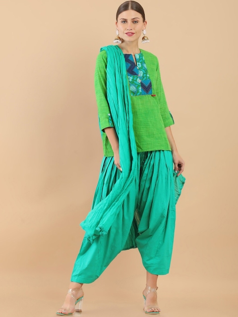 

Soch Women Green Solid Cotton Patiala & Dupatta