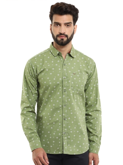 

V-Mart Men Green Standard Printed Casual Shirt