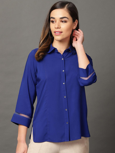 

Lakshita Women Blue Embroidered Thread Work Kurta