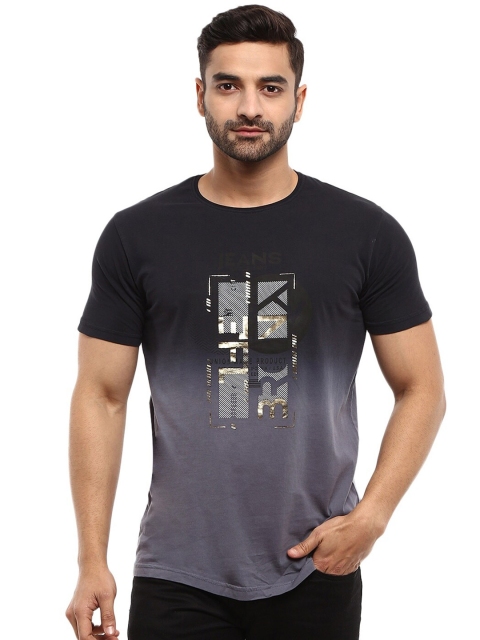 

V-Mart Men Grey Printed Applique Slim Fit T-shirt