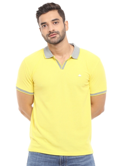 

V-Mart Men Yellow V-Neck Slim Fit T-shirt