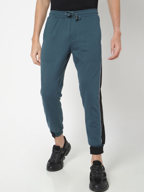 

Bewakoof Men Green Solid Cotton Joggers