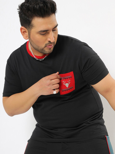 

Bewakoof Plus Men Black & Red Printed Pure Cotton T-shirt