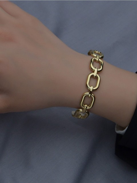 

WHITE LIES Women Gold-Toned Geometric Textured Kada Bracelet