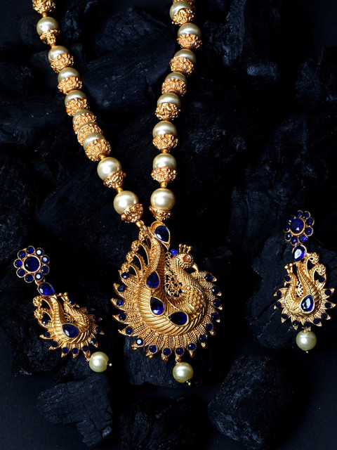 

ANIKAS CREATION Gold-Plated Blue Stone-Studded & Pearl Jewellery Set