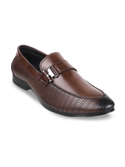 

WALKWAY Men Brown Textured Formal Loafers