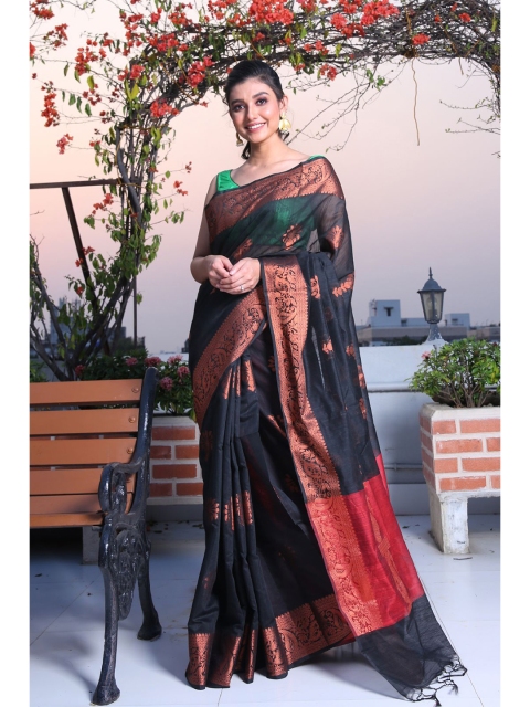 

Charukriti Grey & Pink Woven Design Silk Blend Saree