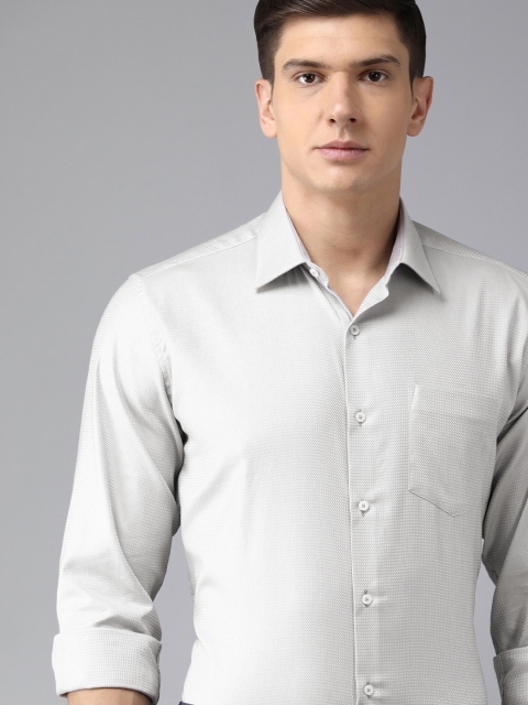 

Van Heusen Men Grey Textured Custom Fit Formal Shirt