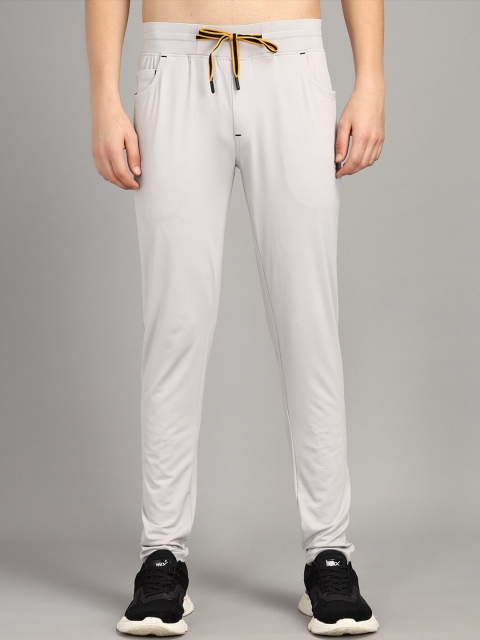 

Gallus Men Grey Solid Dry-Fit Cotton Track Pants