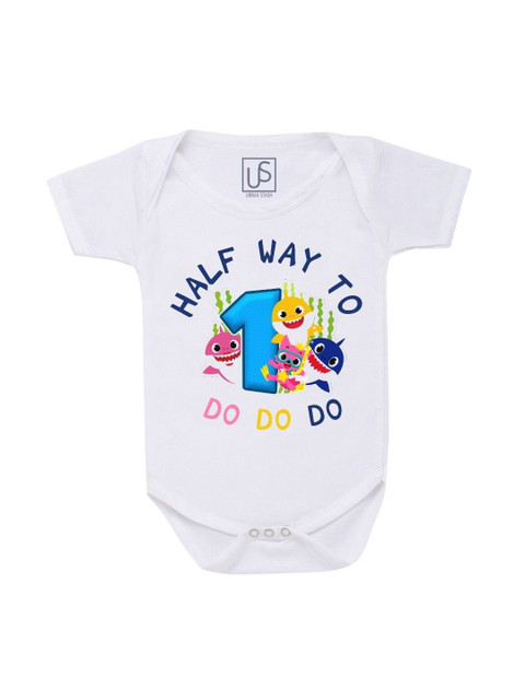 

URBAN STASH Unisex Kids White Printed Rompers