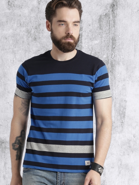 

Roadster Men Tonal Blue Striped Round Neck T-shirt