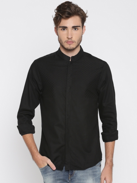 

The Indian Garage Co Men Black Slim Fit Casual Shirt