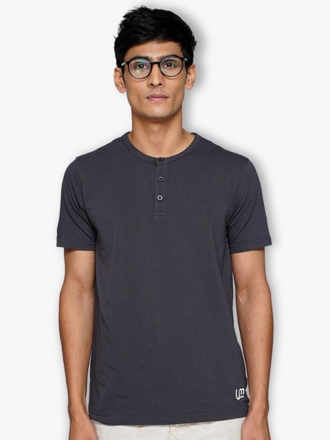 

ULTRAMATE Men Grey Henley Neck Regular Fit T-shirt