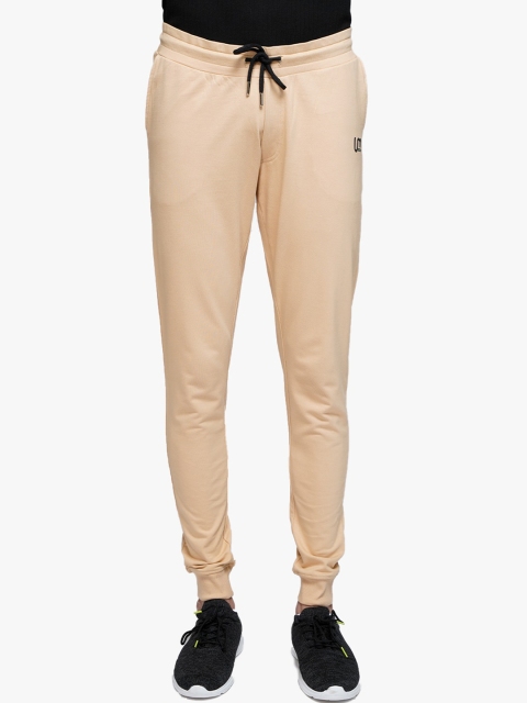 

ULTRAMATE Men Solid Joggers, Beige