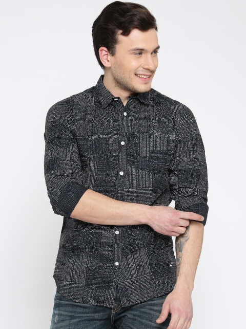 

Jack & Jones Men Navy & White Regular Fit Printed Casual Shirt, Navy blue
