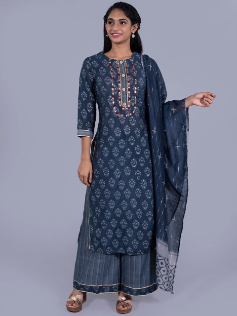 

taruni Women Blue Floral Printed Layered Beads and Stones Pure Silk Kurta with Palazzos