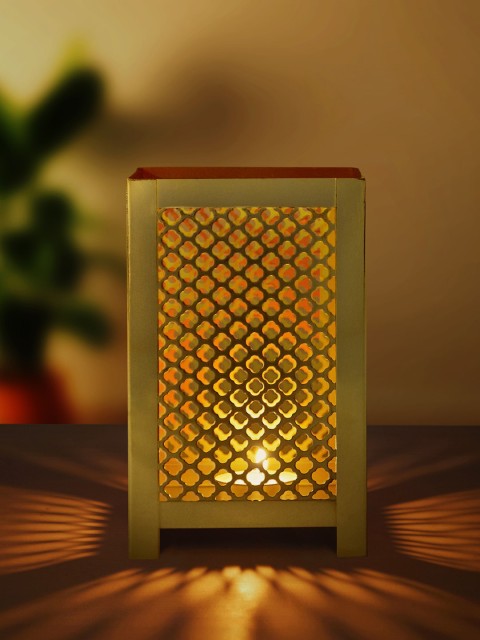 

Living scapes by Pantaloons Gold-Coloured Candle Holder