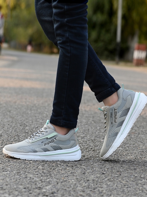 

AfroJack Men Grey Woven Design Sneakers