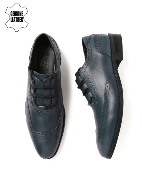 INVICTUS Men Navy Pointy-Toed Textured Leather Brogues INVICTUS Men Navy Pointy-Toed Textured Leather Brogues