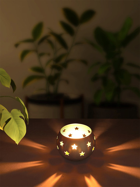 

Living scapes by Pantaloons Gold-Toned Tealight Candle Holder