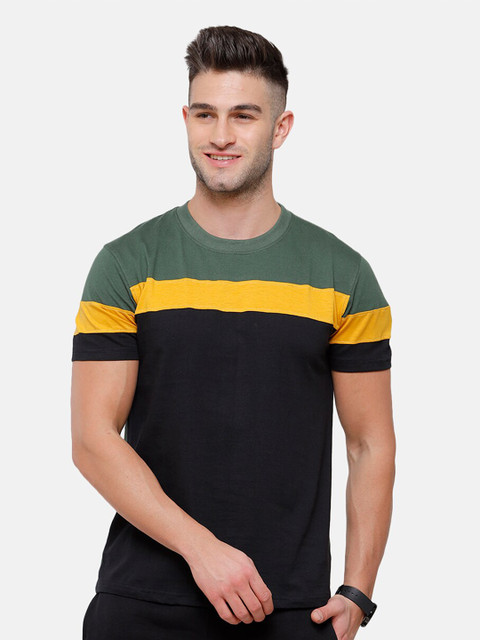 

MADSTO Men Olive Green & Black Colourblocked Pure Cotton Slim Fit T-shirt