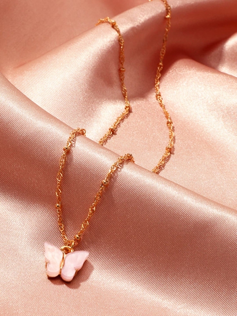 

Vembley Gold-Plated Necklace With Earrings Set