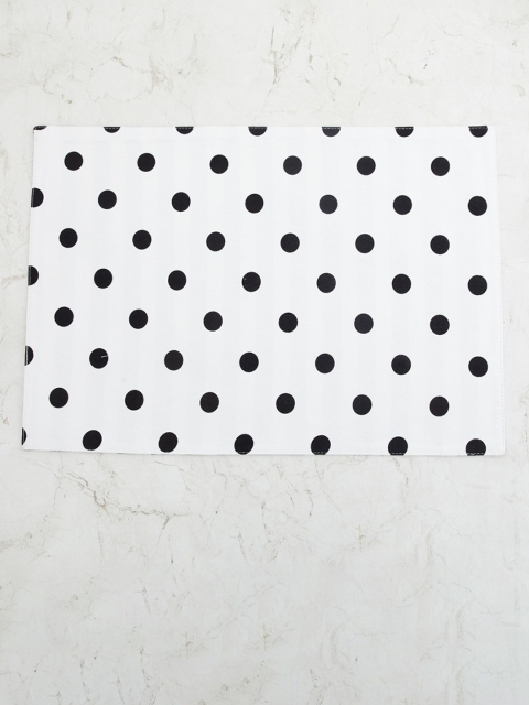 

Home Centre Set Of 6 White & Black Printed Reversible Placemats