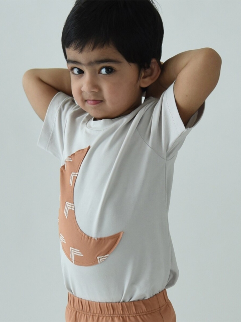 

Tiffy & Toffee Kids Grey Printed Cotton T-shirt