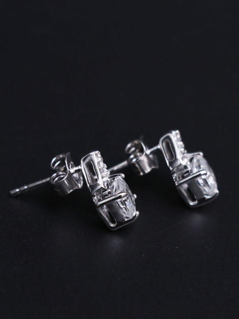

HIFLYER JEWELS White Contemporary Studs Earrings