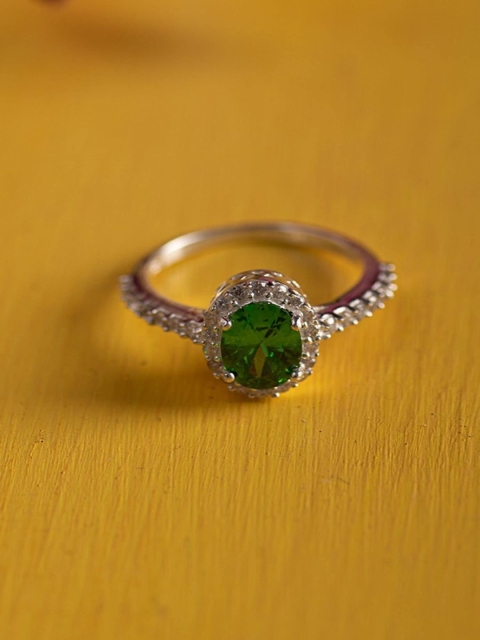 

Hiara Jewels Silver-Plated Green & White Cubic Zircnoia Studded Finger Ring