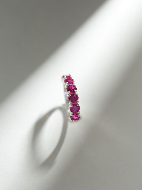 

Hiara Jewels Silver-Plated & Pink CZ-Studded Halved Eternity Finger Ring