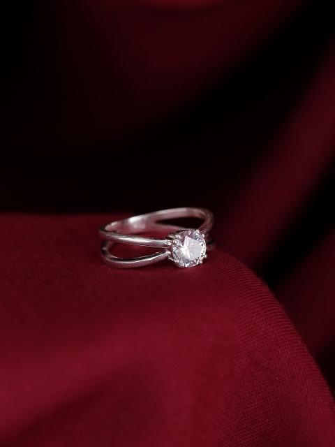 

Hiara Jewels 925 Sterling Silver Silver-Plated White CZ-Studded Finger Ring