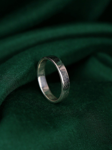 

Hiara Jewels Women Silver-Plated 925 Silver Band Ring